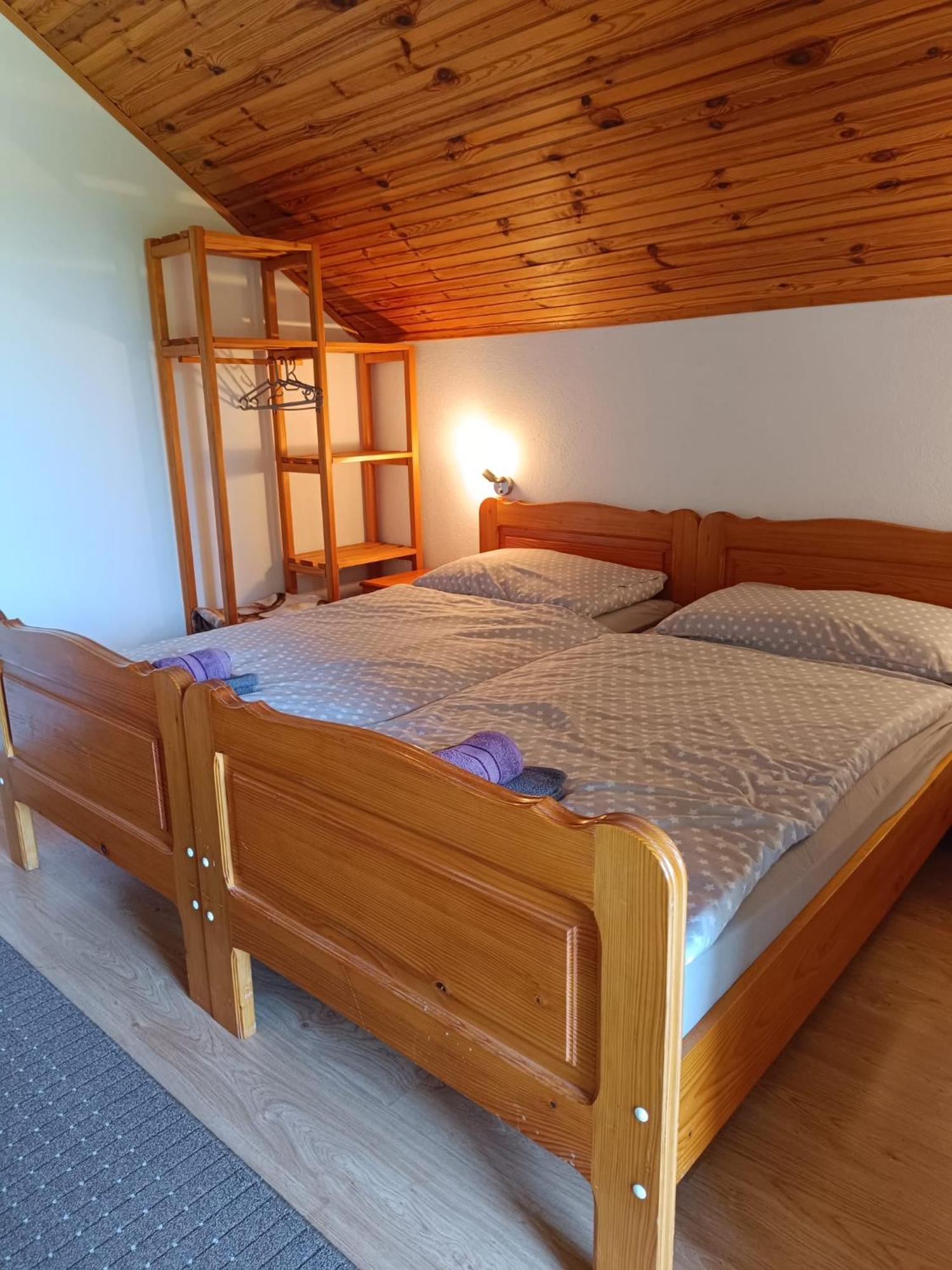 Guesthouse Mirko Hodak Selište Drežničko Exterior foto